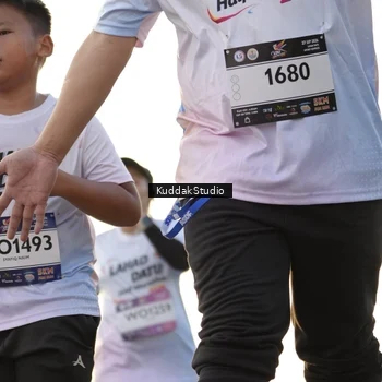 Runner Photo 7686287