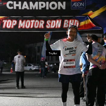 Runner Photo 7686290