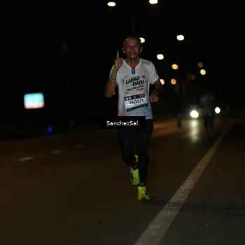 Runner Photo 7686326