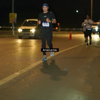 Runner Photo 7686343