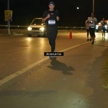 Runner Photo 7686365