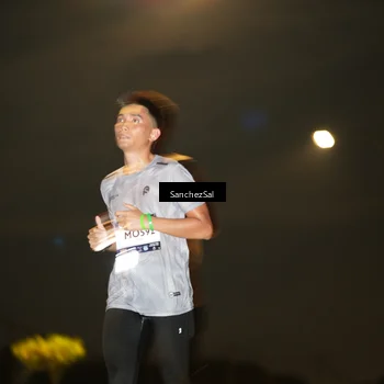 Runner Photo 7686385