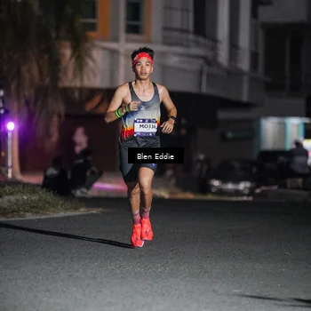 Runner Photo 7686400