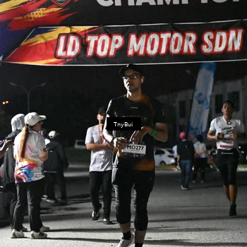 Runner Photo 7686421
