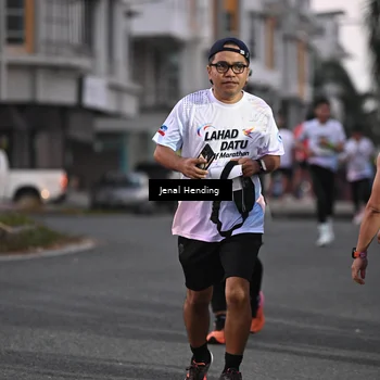 Runner Photo 7686423