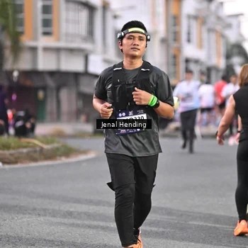Runner Photo 7686433