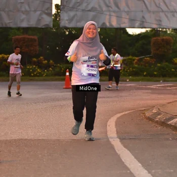 Runner Photo 7686438