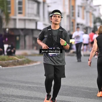 Runner Photo 7686448