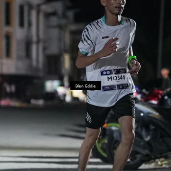Runner Photo 7686463