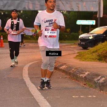 Runner Photo 7686496