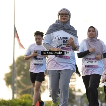 Runner Photo 7686524