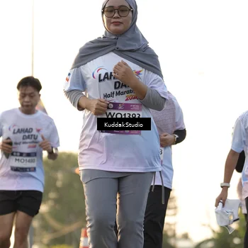 Runner Photo 7686525