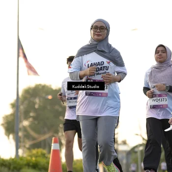 Runner Photo 7686532