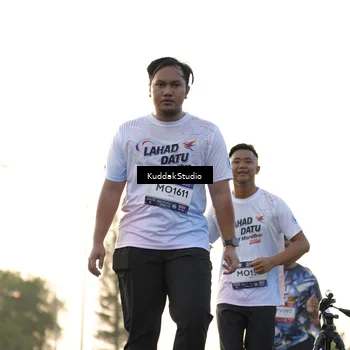 Runner Photo 7686540
