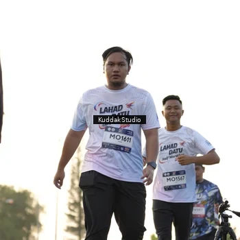Runner Photo 7686547