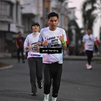 Runner Photo 7686548