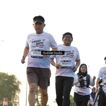 Runner Photo 7686552