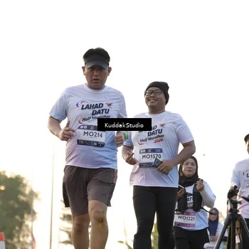Runner Photo 7686557