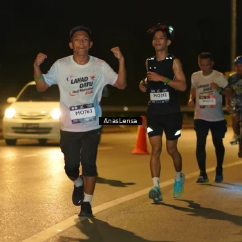 Runner Photo 7686561
