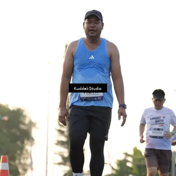 Runner Photo 7686575