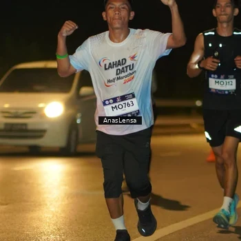 Runner Photo 7686577
