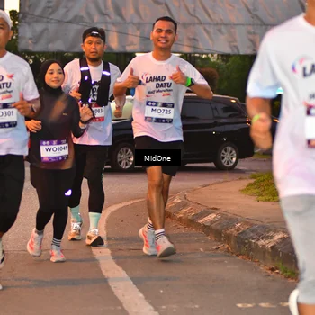Runner Photo 7686588