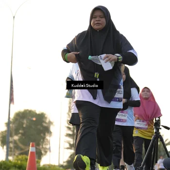 Runner Photo 7686590