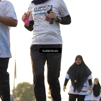 Runner Photo 7686593