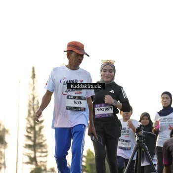 Runner Photo 7686622