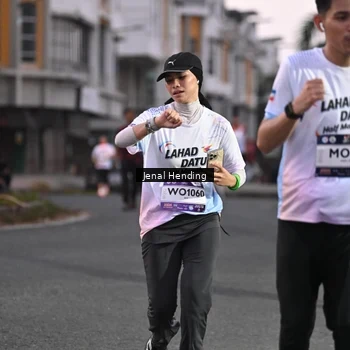 Runner Photo 7686632