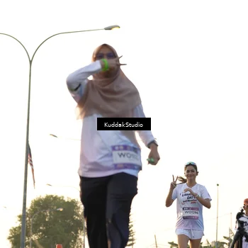 Runner Photo 7686640