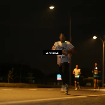 Runner Photo 7686663