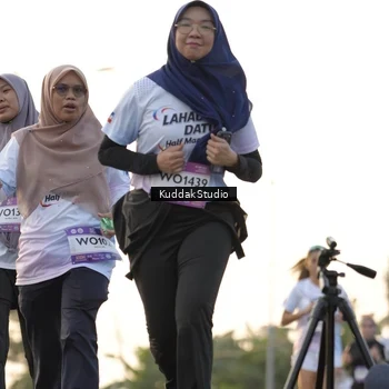 Runner Photo 7686679