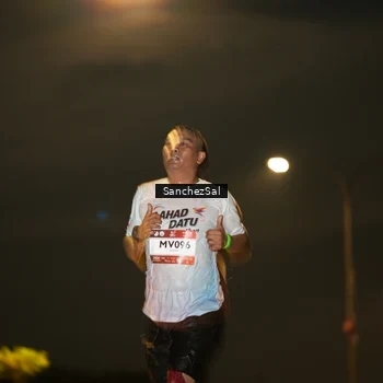 Runner Photo 7686693