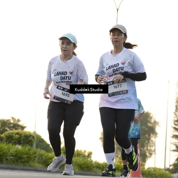 Runner Photo 7686708