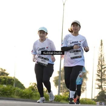 Runner Photo 7686710