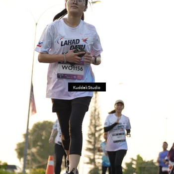 Runner Photo 7686719