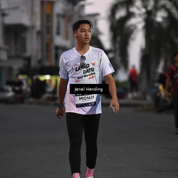 Runner Photo 7686722