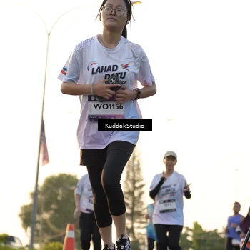 Runner Photo 7686725