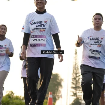 Runner Photo 7686749