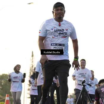 Runner Photo 7686768