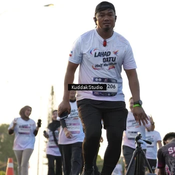 Runner Photo 7686770