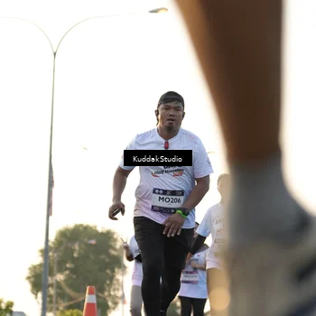 Runner Photo 7686778