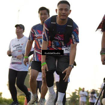 Runner Photo 7686810