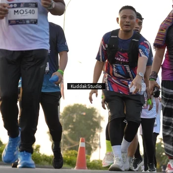 Runner Photo 7686818