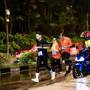 Runner Photo 7686827