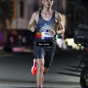 Runner Photo 7686836