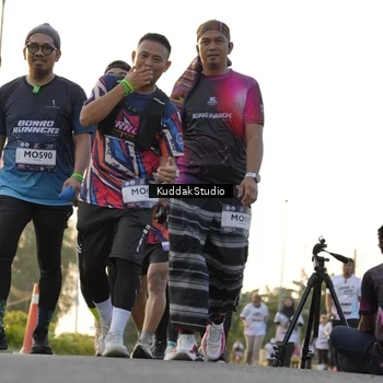 Runner Photo 7686838
