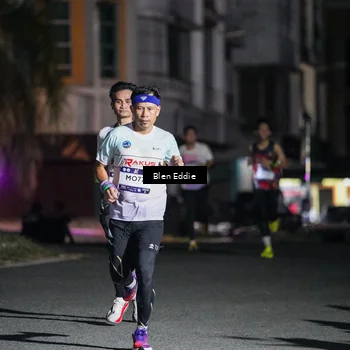 Runner Photo 7686840