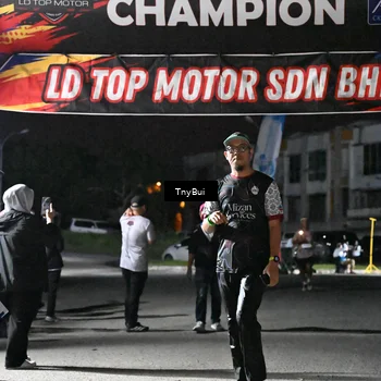 Runner Photo 7686869